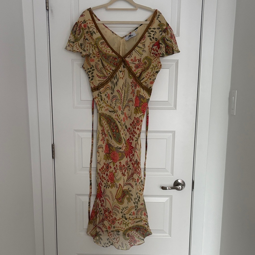 Vintage Ribbon Midi Dress